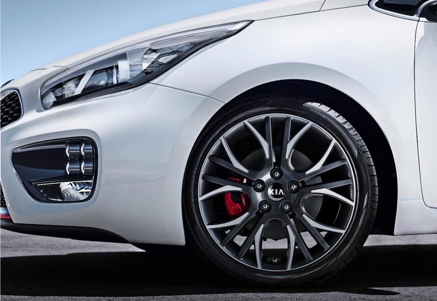  Kia pro_cee&rsquo;d 2013 года  (фото 48 из 51)